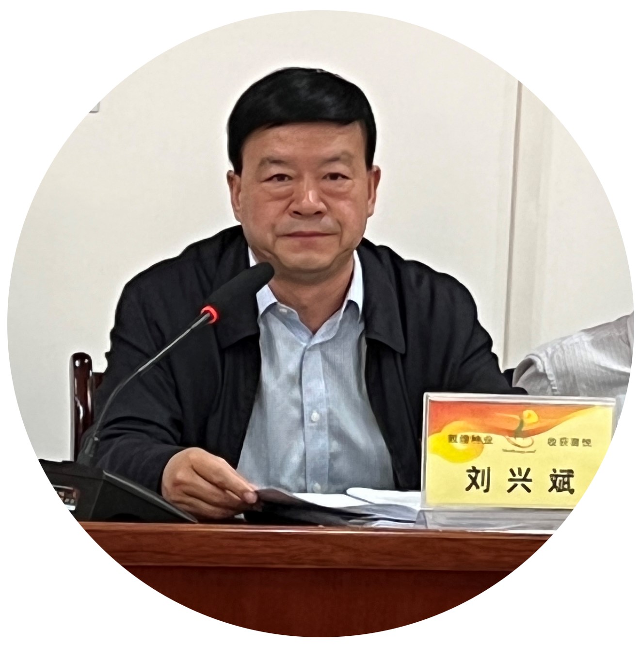 ?研判新形勢把握新機遇謀劃新發(fā)展 敦煌種業(yè)召開2021年度工作總結表彰大會全面總結2021年經(jīng)營工作安排部署2022年工作