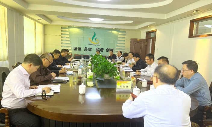 市委常委、副市長張秀林到敦煌種業(yè)調(diào)研